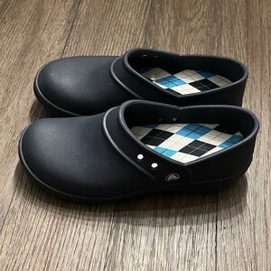 NWOT crocs clogs size 7